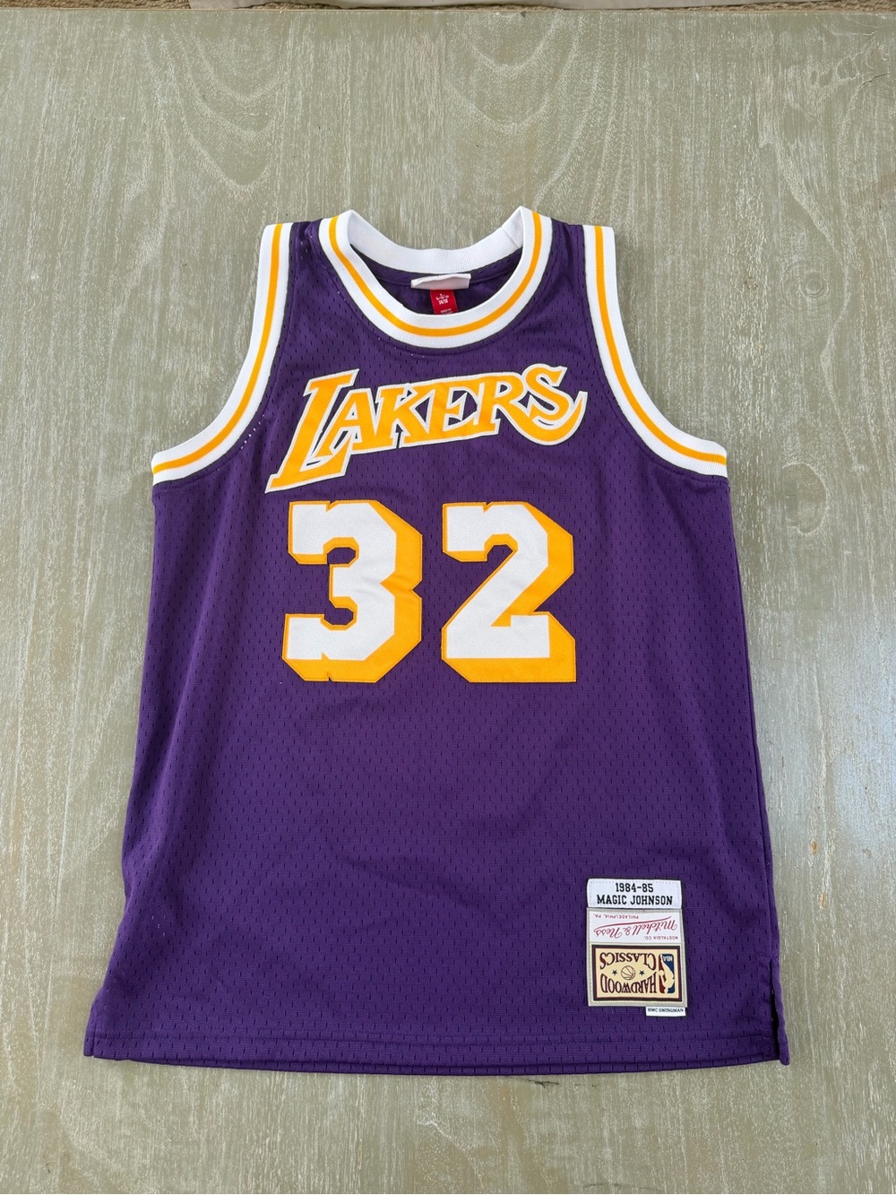 Youth Large Mitchell & Ness Los Angeles Lakers Purple #32 Jersey
